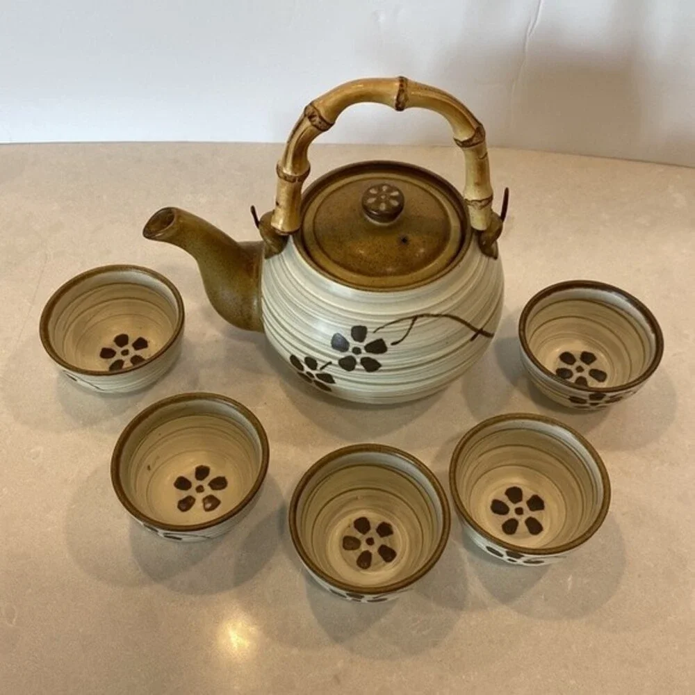 Traditional Ceremonial 9 Pc Tea Set by Yeoju Icheon.